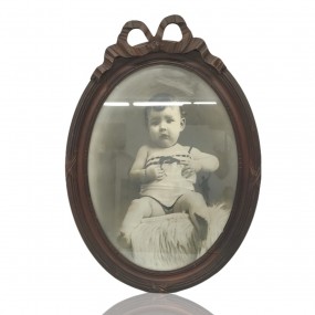 Cadre ovale à ruban sculpté, photo ancienne