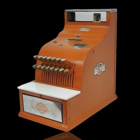 Caisse enregistreuse ayant été restaurée Harley-Davidson Caisse enregistreuse ayant été restaurée Harley-Davidson