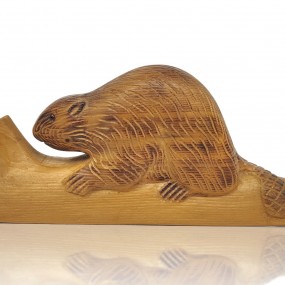 Folk art beaver sculpture signed Leo Chagnon 
