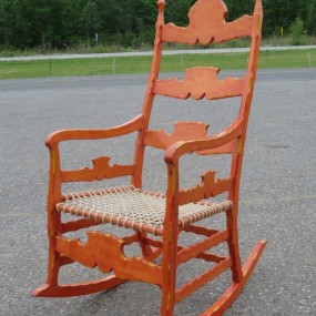 Chaise berçante fabriquée dans les années 1960 