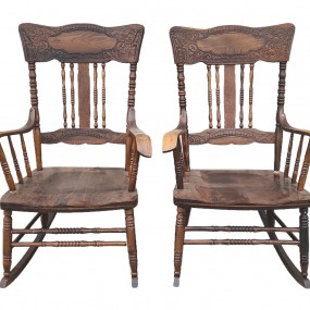 Chaises berçante avec dossiers à motifs pressés, pressback Chaises berçante avec dossiers à motifs pressés, pressback