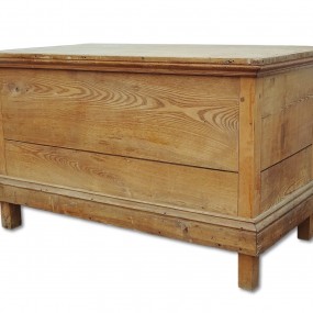 #54085 - 250$ Antique blanket chest