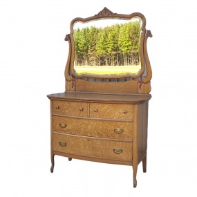 Antique oak chest of drawers