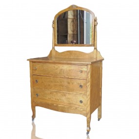 Vintage chest of drawers