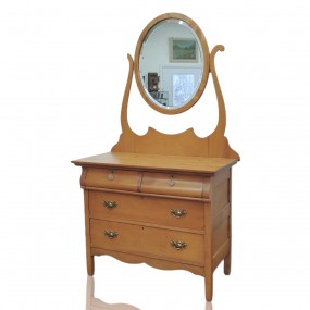 Chest of drawers with miror 