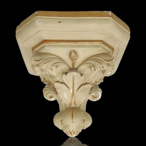 Wall plaster cornice 