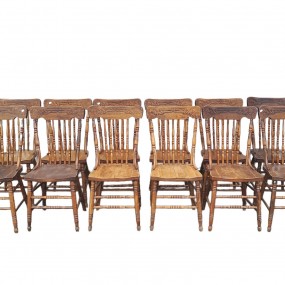 Ensemble de 12 chaises décorées de dossiers pressés ''presback''