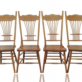 Ensemble de 4 chaises à dossiers pressés, press-back 