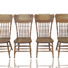 Ensemble de 4 chaises à dossiers pressés, pressback 