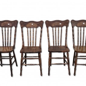 Ensemble de 4 chaises à dossiers pressés ''press-back'' 2 Vendu