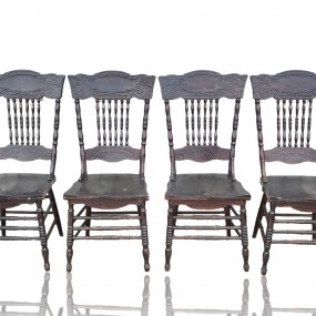 Ensemble de 4 chaises à dossiers pressés pressback