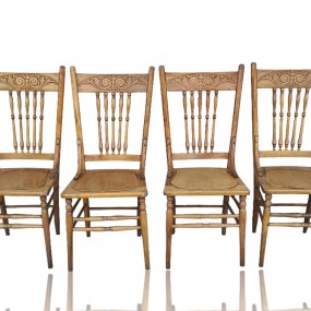 Set of 4 pressback chairs 