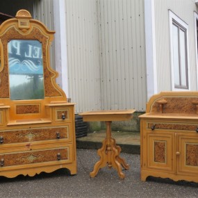 Commode and washstand set, chest of drawers