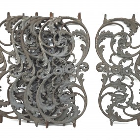 Reproductions of cast iron balcony ornements 