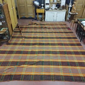Grand tapis de catalogne 