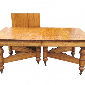 #62670 - Grande table antique comprenant 3 rallonges #62670 - Grande table antique comprenant 3 rallonges