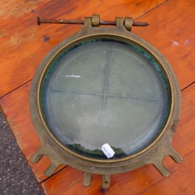 Boat porthole