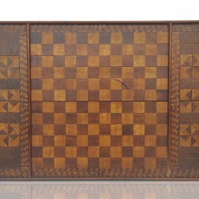 Joli jeu de dames, damier avec marqueterie 