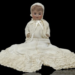 Vintage Simon & Halbug doll