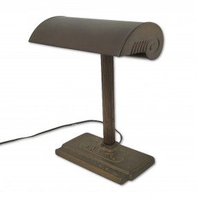 Desk lamp