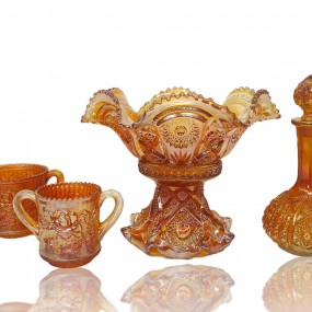 Vinage carnival glass dishes 