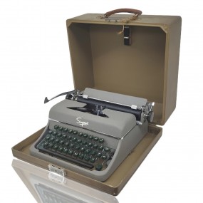 Machine à écrire Simpson, dactylo