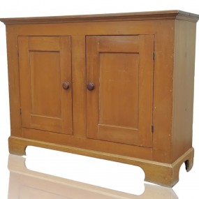 Antique pine buffet, square nails assembly 