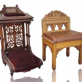 Meuble prie-dieu et chaise sculptée 
