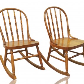 Little windsor rocking chair 