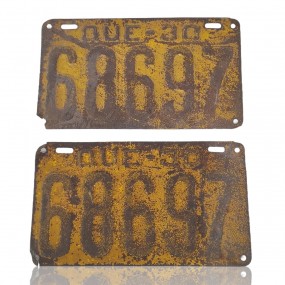 Pair of 1930 license plates 