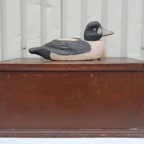 Little red antique box, dovetails assembly