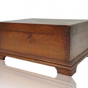 Nice little document box 