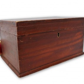 Little document box, dovetail and original color 