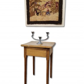 Petite table de chevet