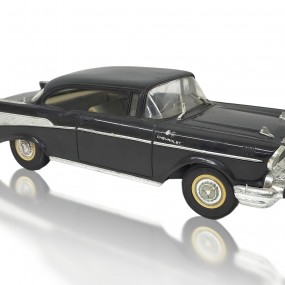 Petite voiture en plastique, jouet 