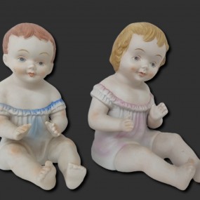 Porcelain statues