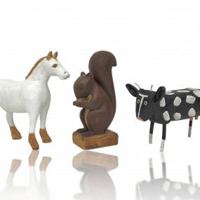 Sculptures art populaire, cheval, écureuil et vache sculptés en bois 