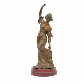 Vintage regul statue 