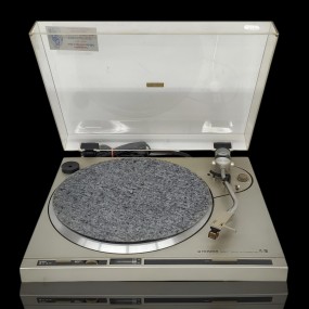 Pioneer PL-200 stereo turn table 