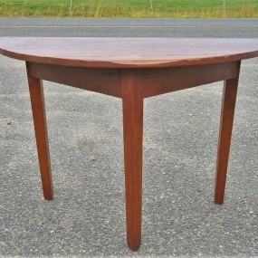 Half-moon table