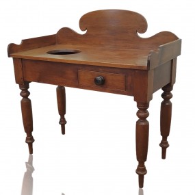 Table lave-main, pattes tournées et tête chantournée