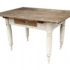 Antique turned legs table 