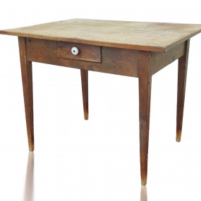Table rustique avec tiroir