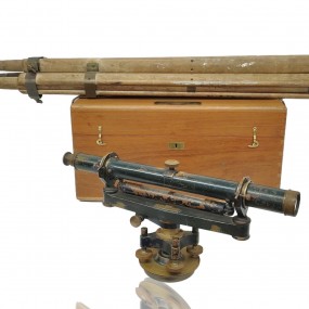 Théodolite Buff sur trépied bois, instrument de relevé d'arpenteur 