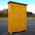 Armoire Québécoise ornementée de multiple caissons soulevés, vers 1830 (Entrepôt) - 1