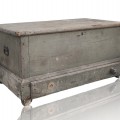 Antique blanket box, original color and square nails  - 1