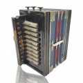 Ancien accordéon, instrument de musique - 1