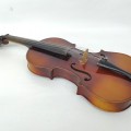 Ancien violon, instrument de musique  - 2