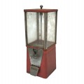 Ancienne machine à gommes ou arachides, distributrice  - 1