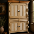 Armoire antique 14 caissons, corniche remplacée dans le passé - 2